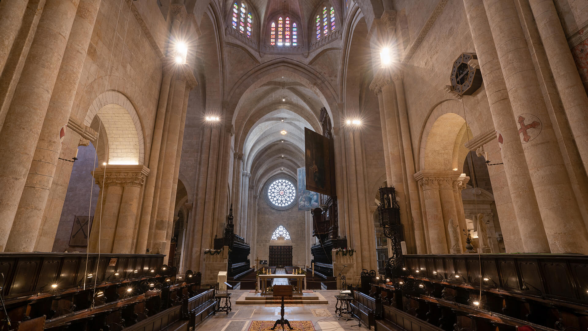 Catedral De Tarragona Un Templo Bimilenario Oficial